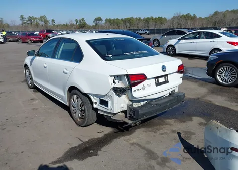 2017 Volkswagen Jetta 1.4T S z USA, uszkodzony, nr VIN 3VW2B7AJ7HM255026